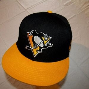 Pittsburgh Penguins Black Hat, Gold Brim Hat